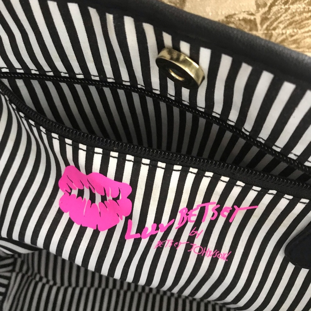 Betsey Johnson shoulder bag - Picture 5 of 10